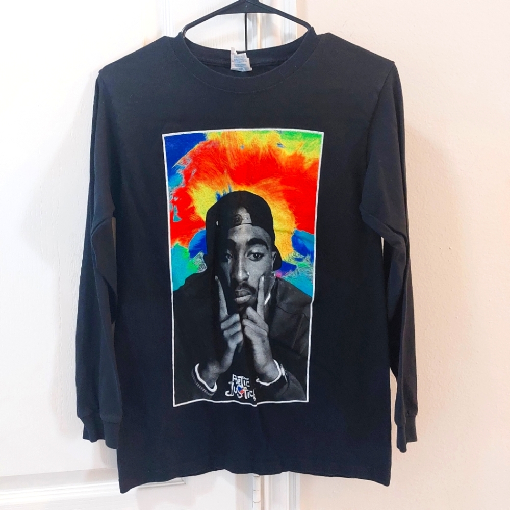 Young Boys Longsleeve Black T-Shirt Size Small.